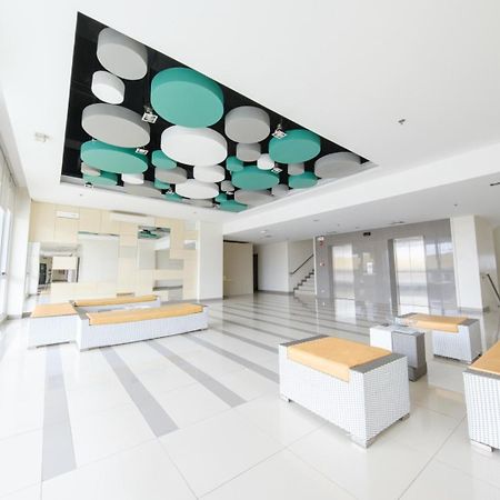 Go Hotels Lanang - Davao Екстер'єр фото