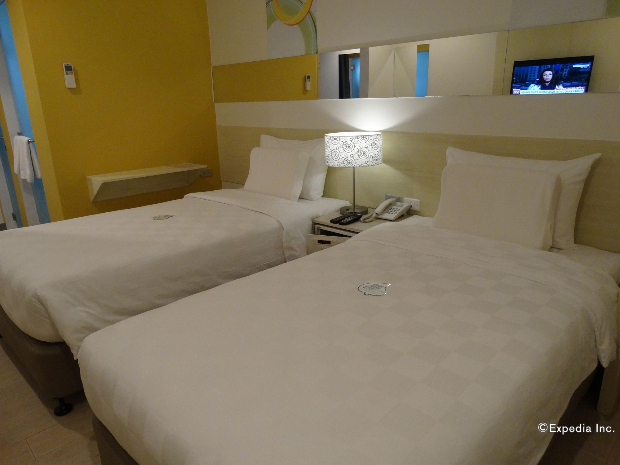 Go Hotels Lanang - Davao Екстер'єр фото