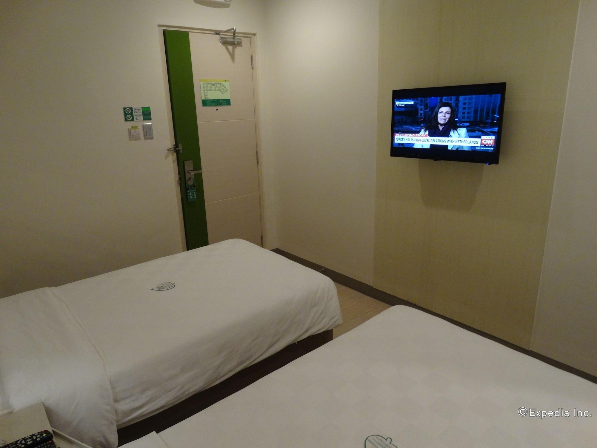Go Hotels Lanang - Davao Екстер'єр фото