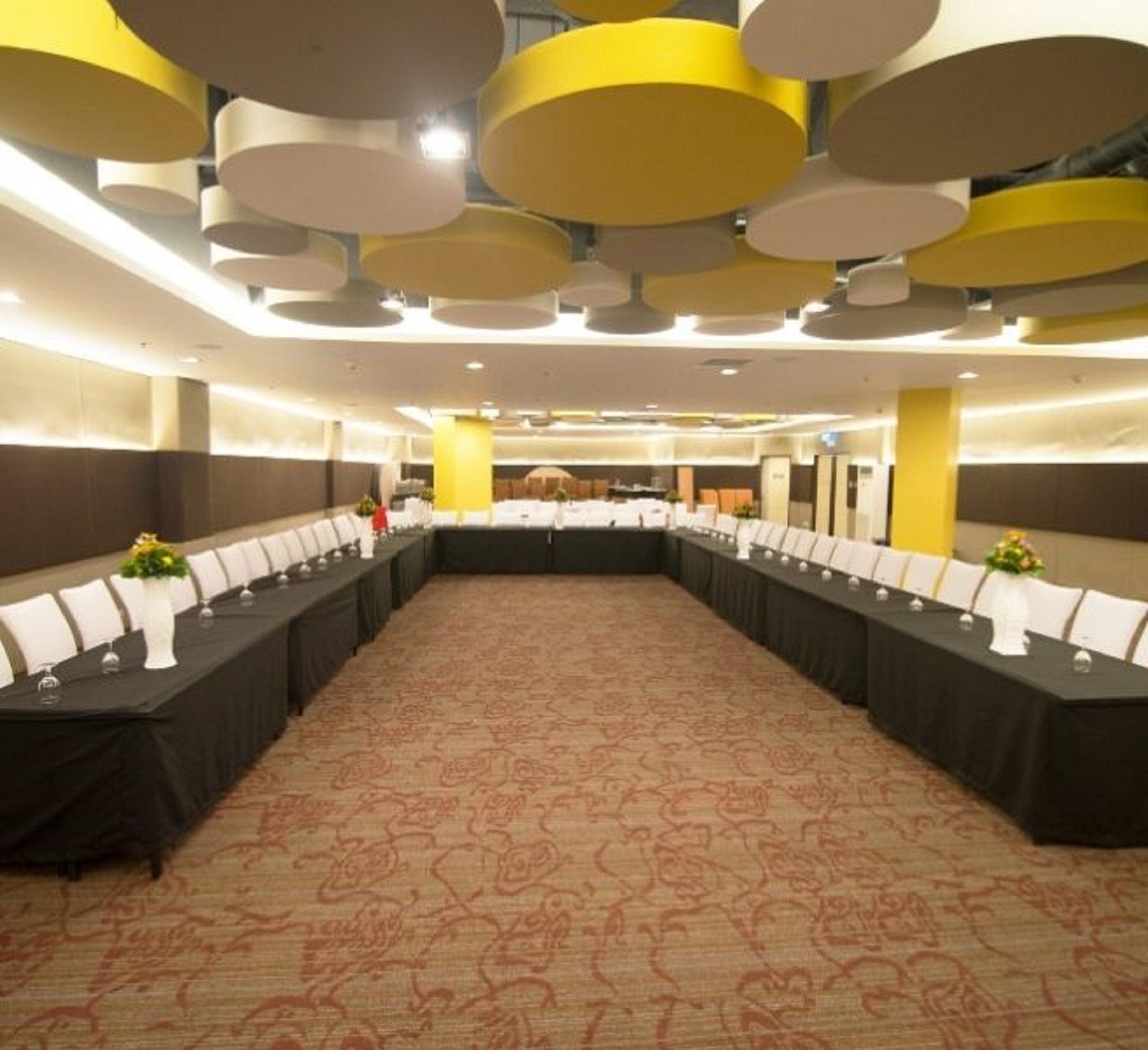 Go Hotels Lanang - Davao Екстер'єр фото