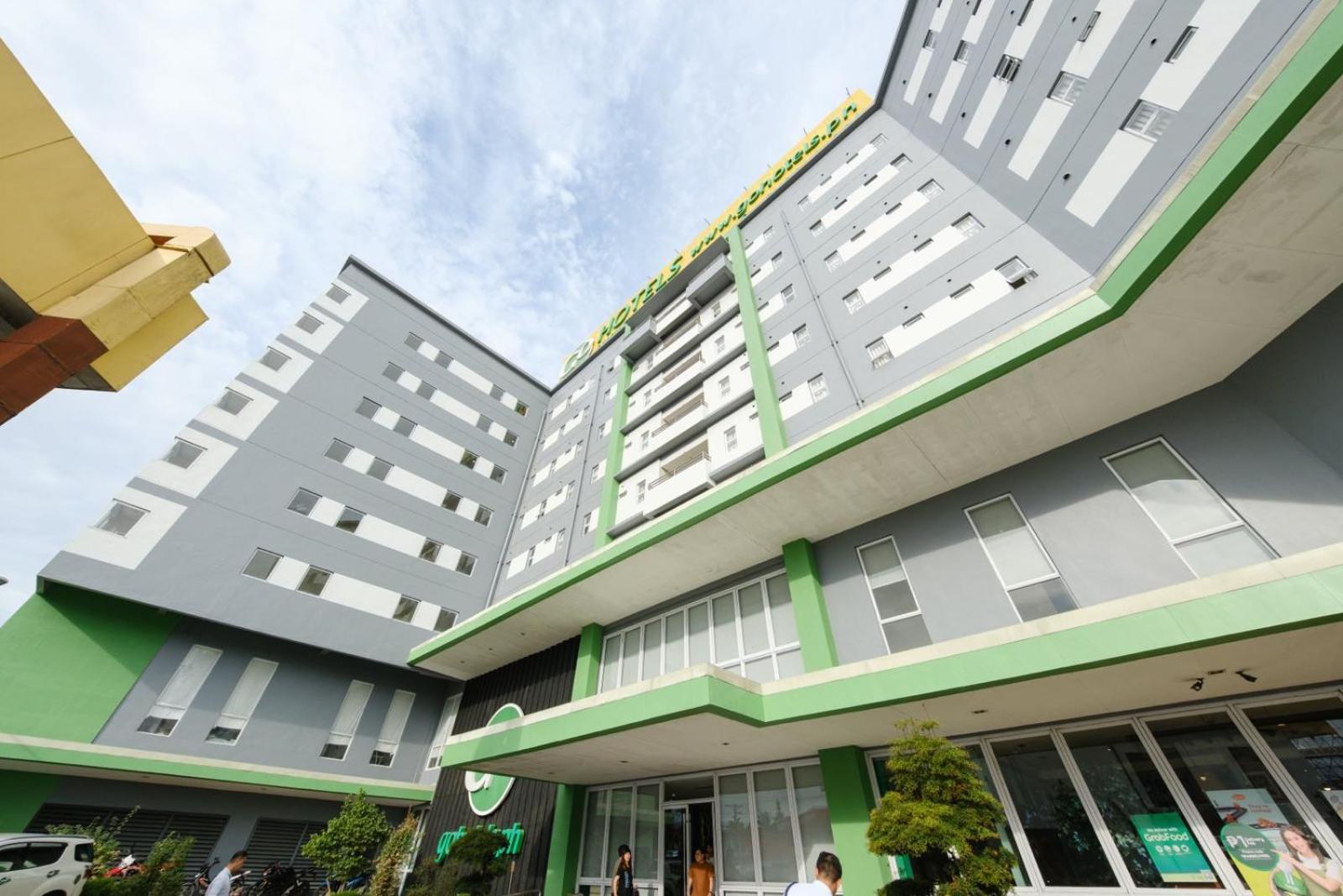 Go Hotels Lanang - Davao Екстер'єр фото