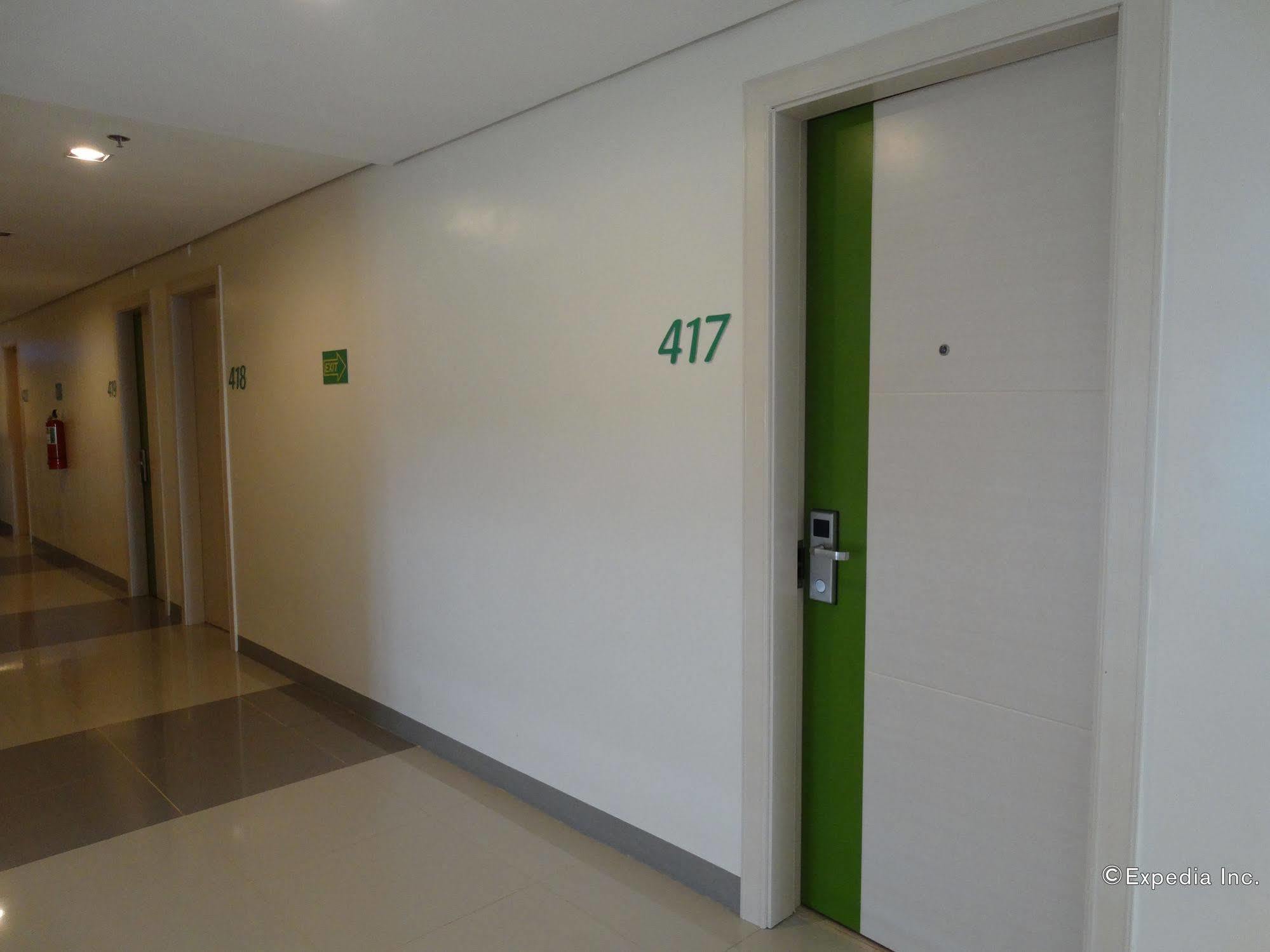 Go Hotels Lanang - Davao Екстер'єр фото
